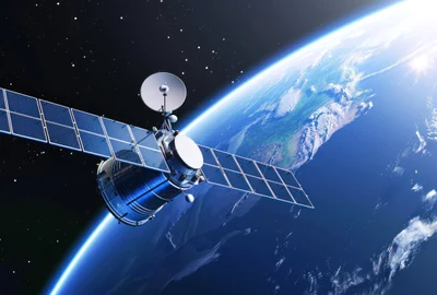 Satelit shutterstock 