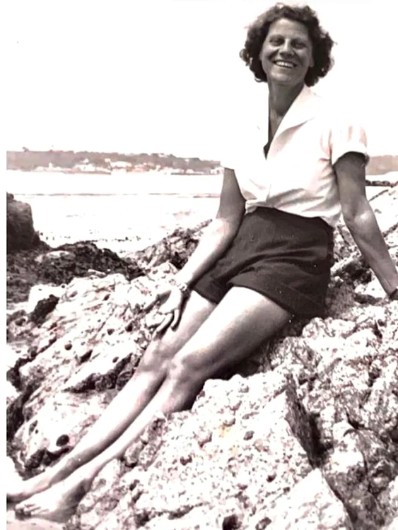 Ethel Caterham în tinerețe