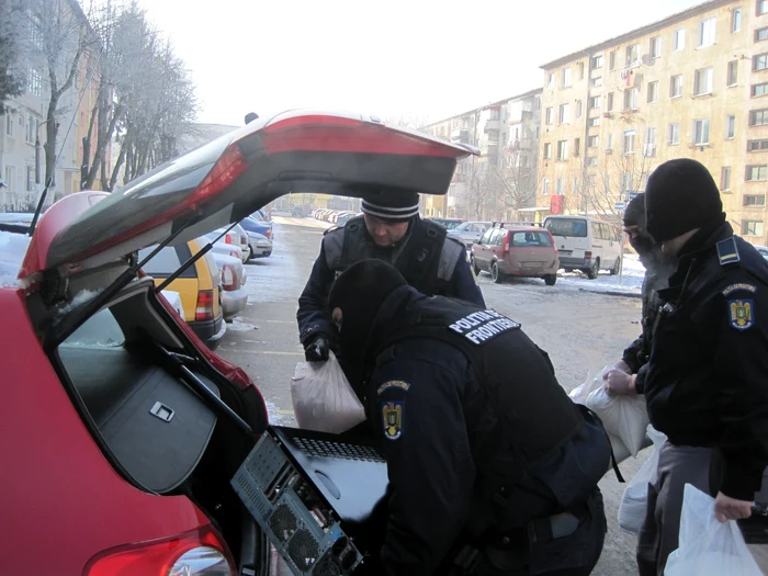 Mascații au confiscat mai multe kilograme de proteine folosite de culturiști.