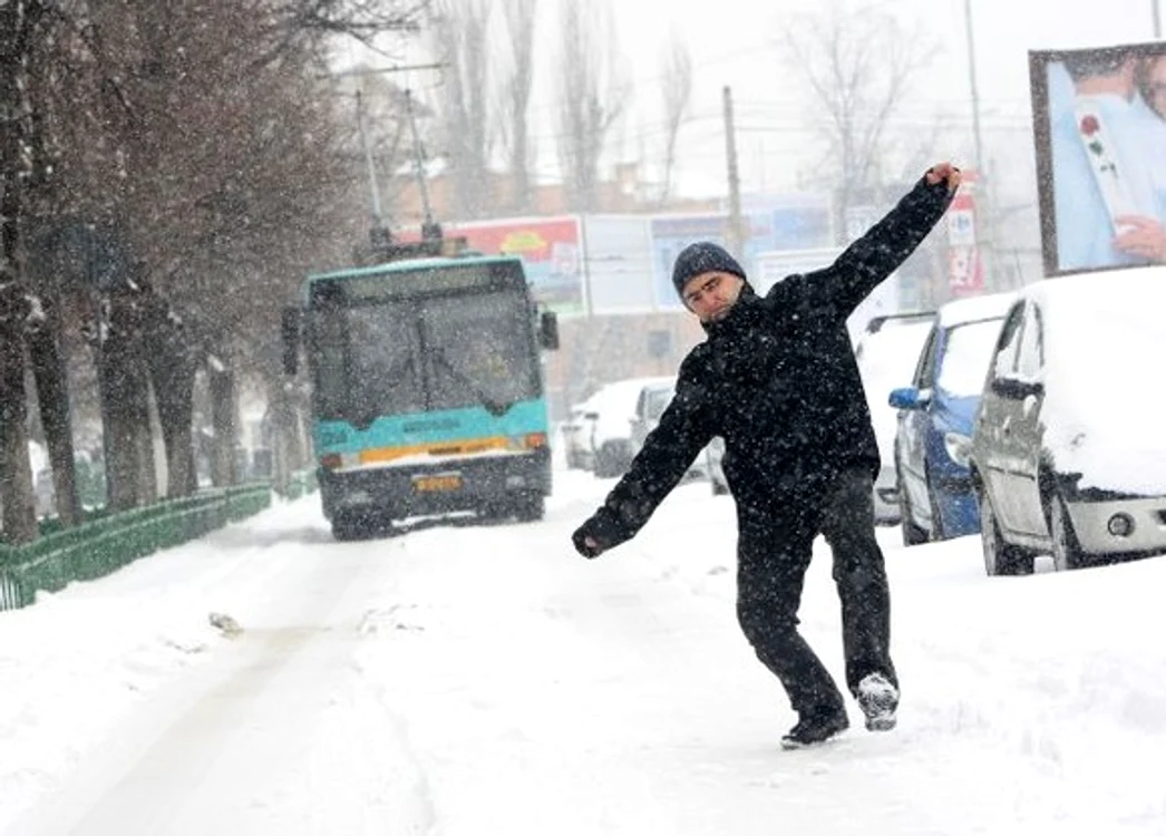 
    Străzile se vor transforma în patinoarfoto: arhiva personală  