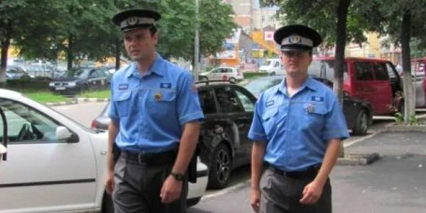Doar două persoane s-au înscris în cursa pentru şefia Poliţiei Locale
