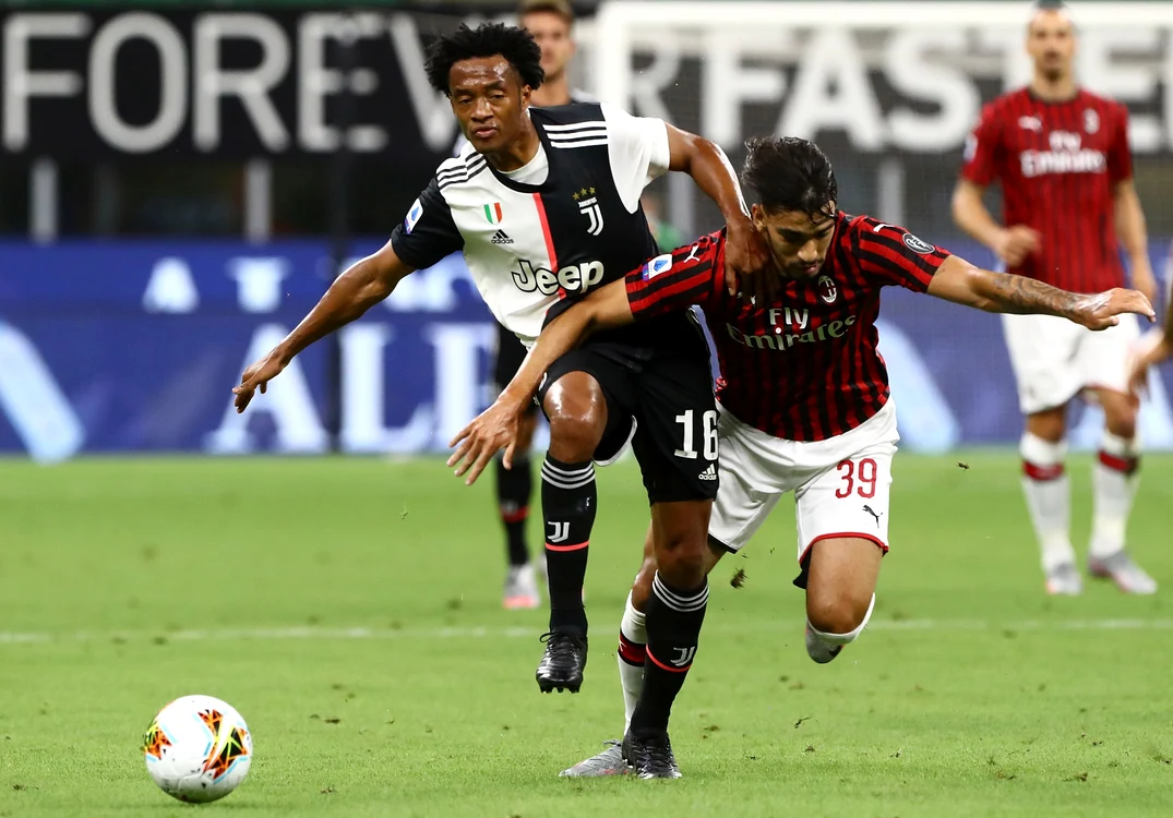 
    După ce a surclasat (3-0) pe Lazio, la Roma, AC Milan a învins (4-2) și pe Juventus TorinoFoto: Guliver / GettyImages  