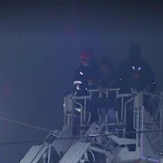 individ coborat de pompieri de pe gara de nord foto captura video protv png