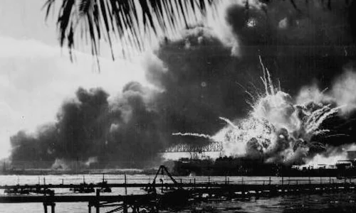 22 iunie şi 7 decembrie 1941, două mitologii naţionale jpeg