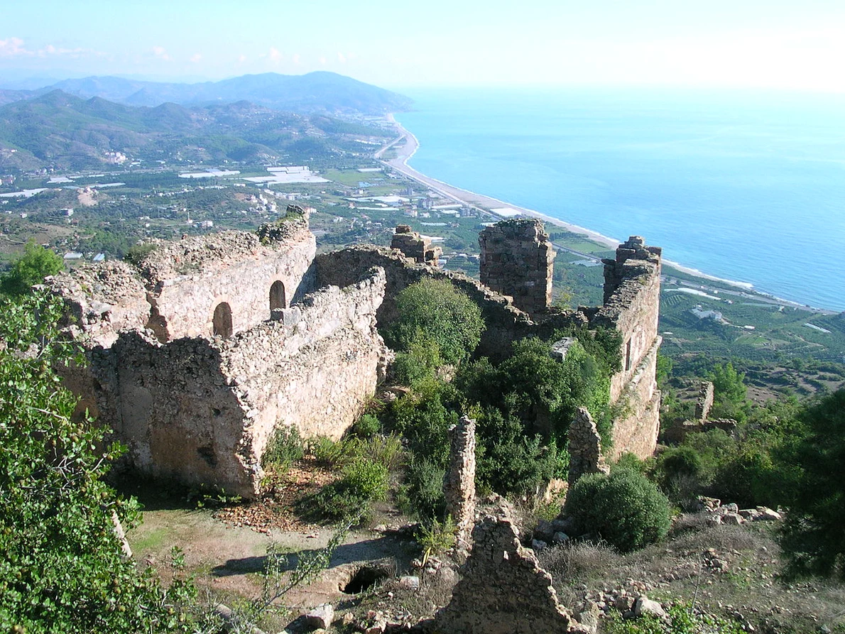 Ruinele orașului antic Syedra (© Wikimedia Commons)