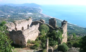 Ruinele orașului antic Syedra (© Wikimedia Commons)