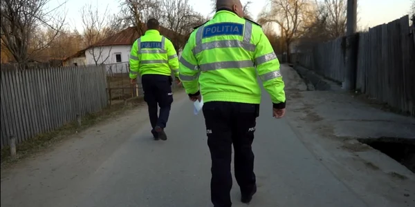 fugit de acasa
