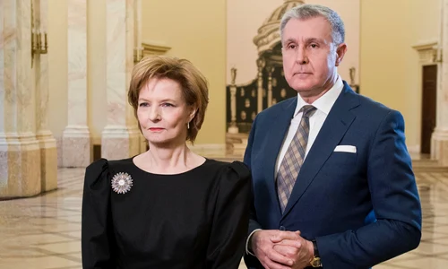 Majestatea Sa Margareta si Principele Radu invitatie la incoronare   Casa Regala jpg