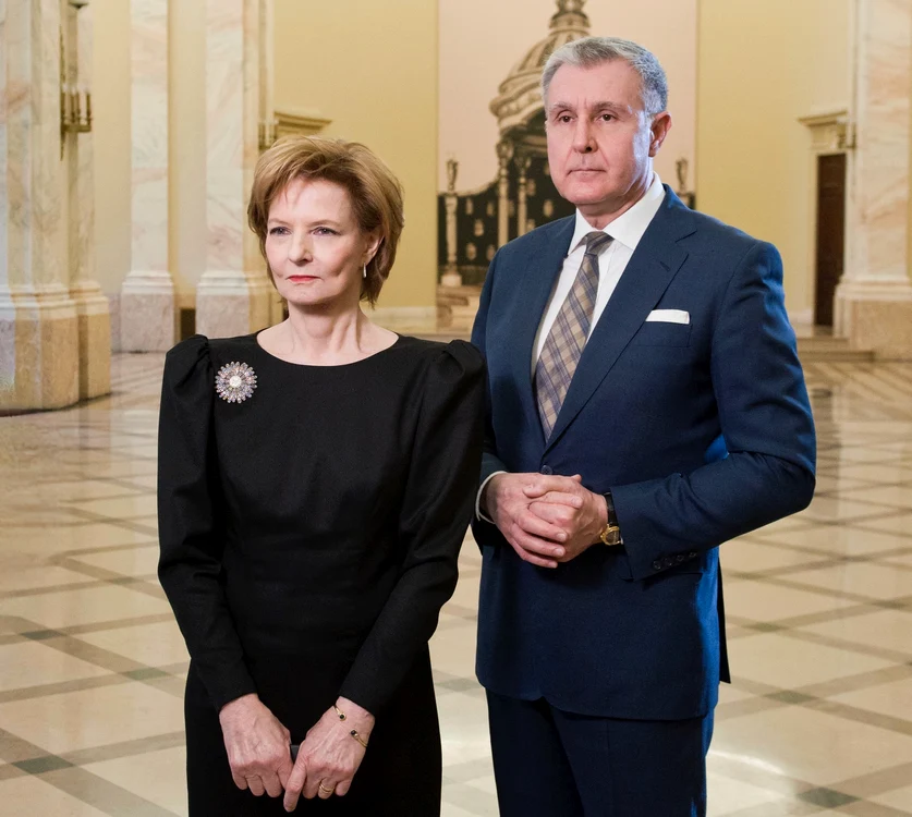 Majestatea Sa Margareta si Principele Radu invitatie la incoronare   Casa Regala jpg