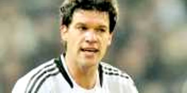 Ballack s-a plictisit în timpul meciului Anglia-Franţa