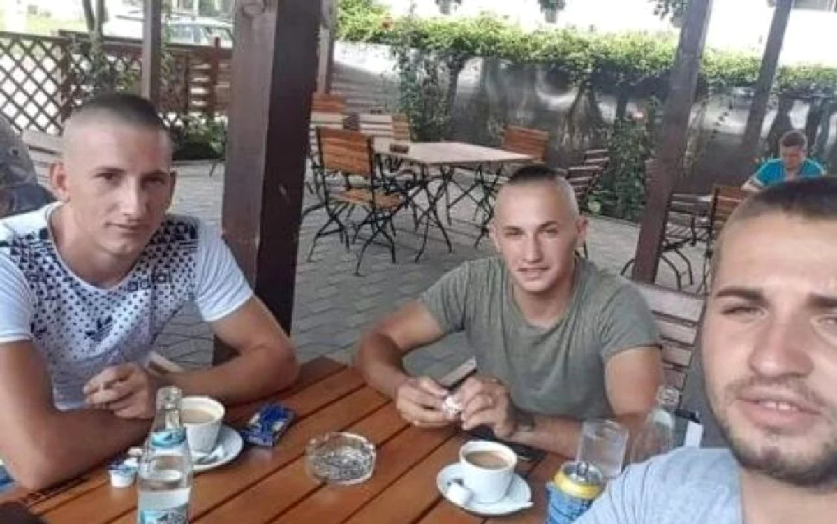 Fraţii Turlică şi verişorul lor, Aurel Ruset. FOTO: La Repubblica