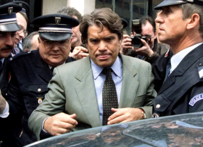 Bernard Tapie, dus de poliţiştii francezi la închisoare, în 1997