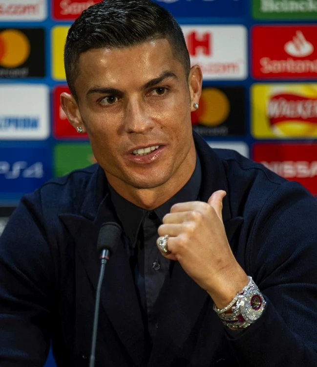 Cristiano Ronaldo si-a etalat ceasul de 1,4 milioane de euro la Manchester