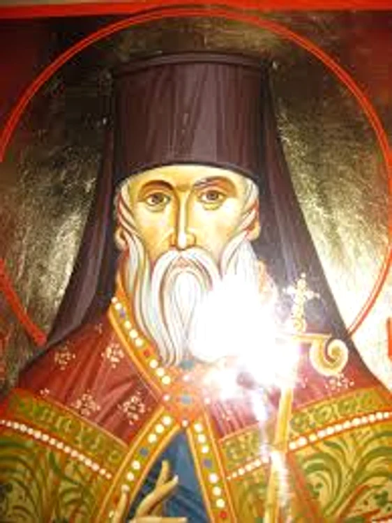 
    Sfântul Calinic de la Cernica un renumit duhovnic și un făcător de minuniSursa foto : hristos împărat  