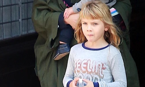 Pink checks out of the Greenwich Hotel with her adorable kids in tow jpeg