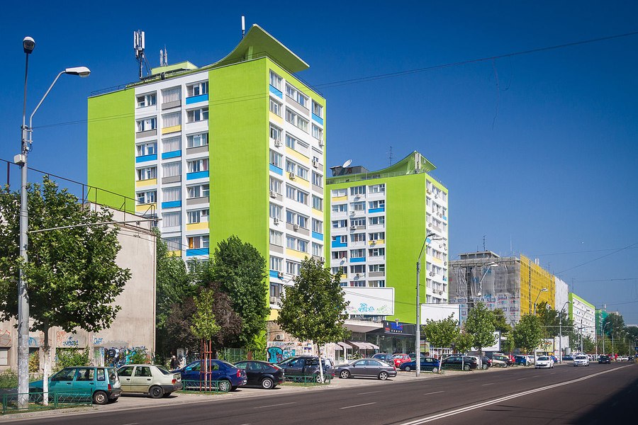 Risc iminent de prăbușire a carosabilului în zona Dimitrie Cantemir din Capitală