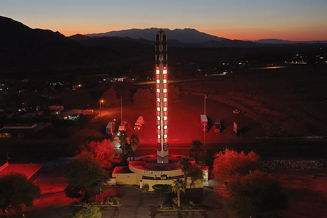 Termometrul  din deşertul  Mojave are  41 m înălţime