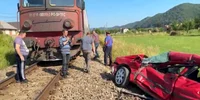 accident masina calea ferata foto capttura video jpg
