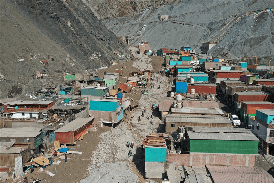 Alunecări de teren în Peru: 16 morţi, 20 de dispăruţi şi peste 12.000 de sinistraţi