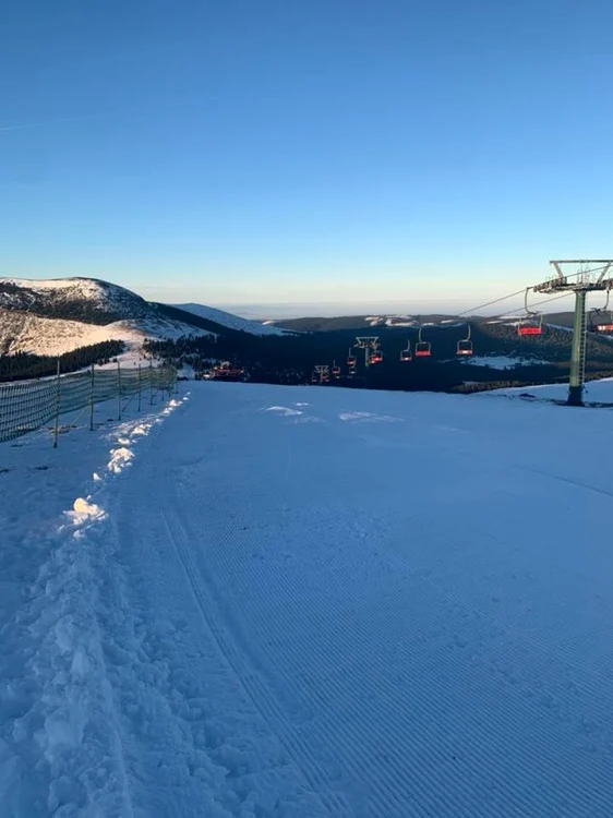 Pârtiile din Şureanu au fost închise ca urmare a lipsei schiorilor