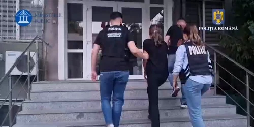 Tânăra din Olt care și a omorât bunica a fost reținută mp4 thumbnail png