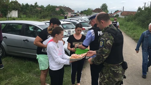 langoşi pentru poliţişti