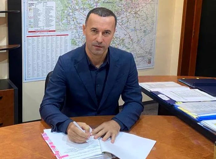 Iulian Dumitrescu, președintele CJ Prahova, se află pe lista de miniștri ai Guvernului CiucăFoto: Facebook/Iulian Dumitrescu