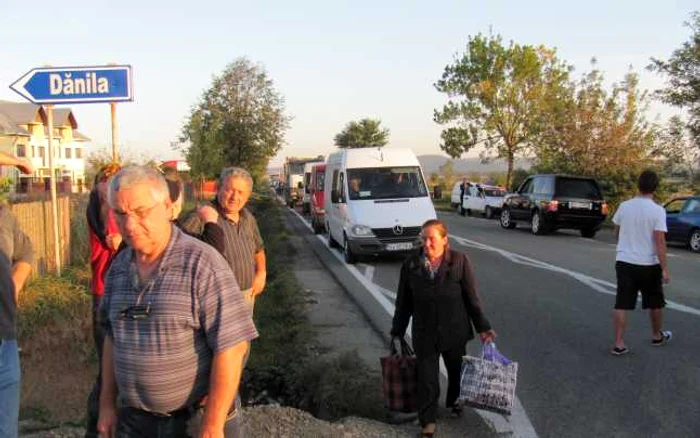 Soferul BMV-ului a fost grav ranit