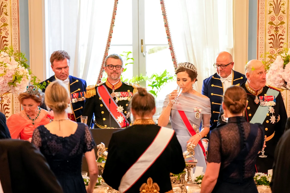 Regina Mary la dineul norvegian, Profimedia
