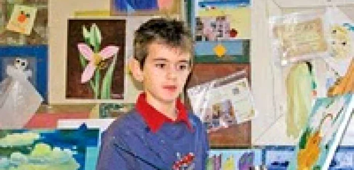 Elevii au expus zeci de fotografii