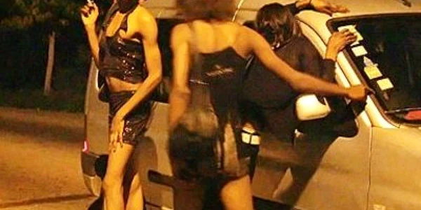 Cele două tinere au fost date în grija Direcţiei de Asistenţă Socială