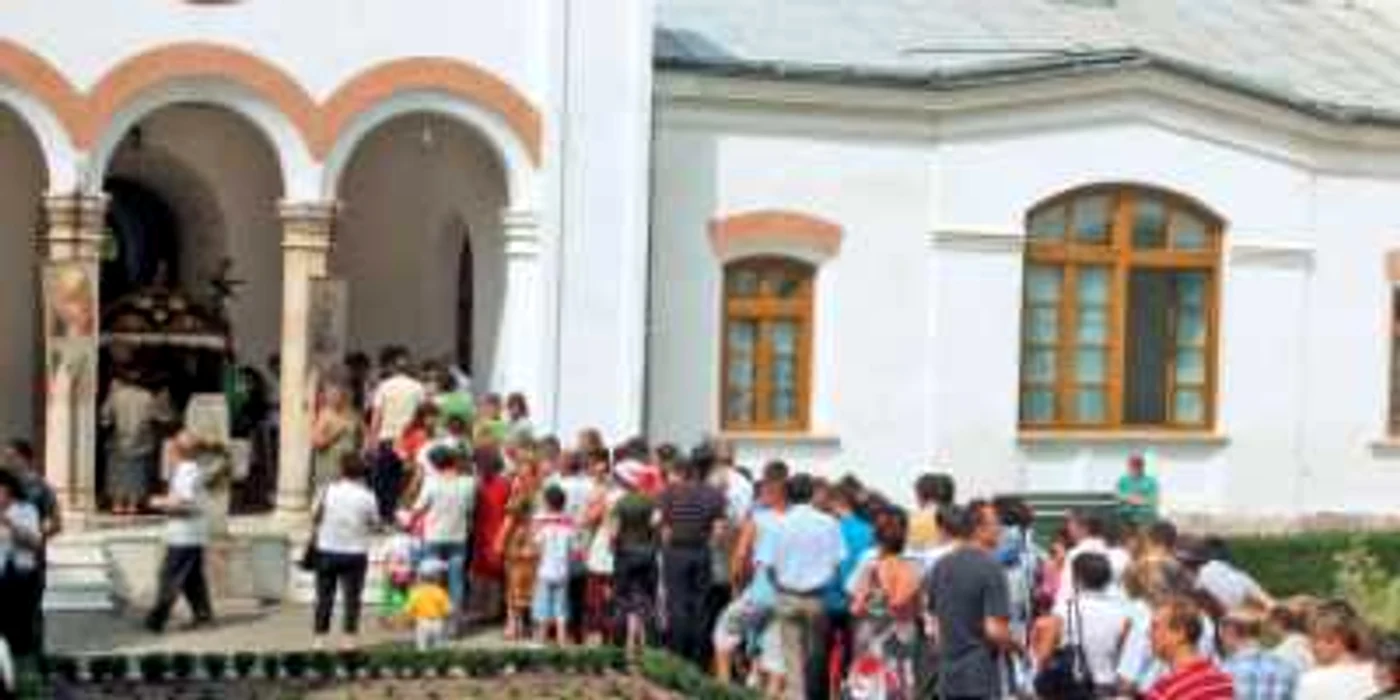 Sfânta Mărie Mică, sărbătorită în ţară