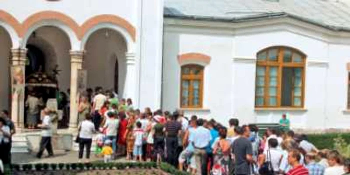 Sfânta Mărie Mică, sărbătorită în ţară