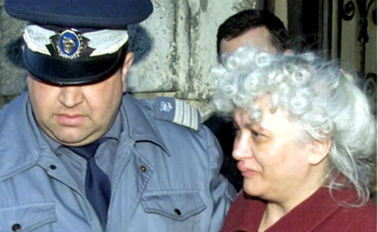 
    Ana Capetti a fost arestată între 10 iulie şi 27 august 1996 în dosarul „Bancorex-Sanca“  