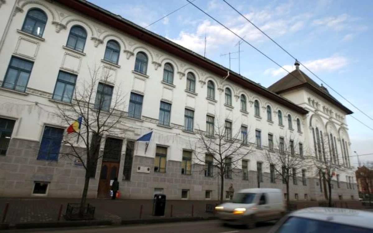 Şefa Serviciului Certificări, Autorizări din Primăria Timişoara este unul dintre tinerii care au beneficiat de terenuri gratuit pentru casă oferite de primărie FOTO Arhivă