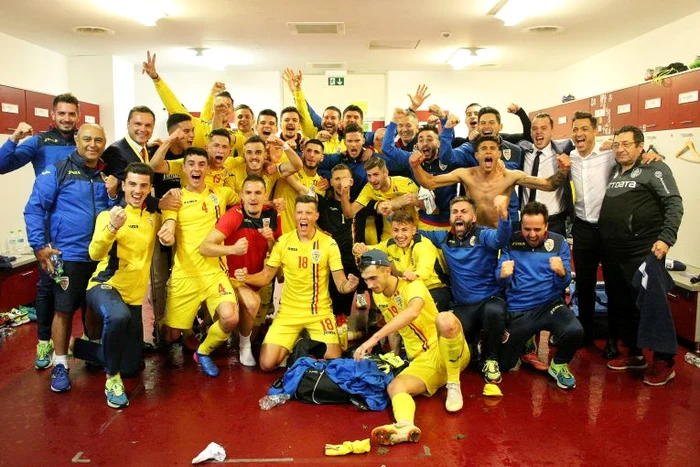 Explozia de bucurie a nationalei de tineret dupa calificare la EuropeneFOTO: Sportpictures.eu