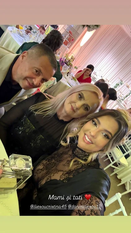 Daniela alături de părinții ei / foto: Instagram 