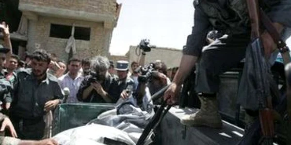 <b>Reuters</b>: Talibanii atacă un autoturism care transporta buletine de vot