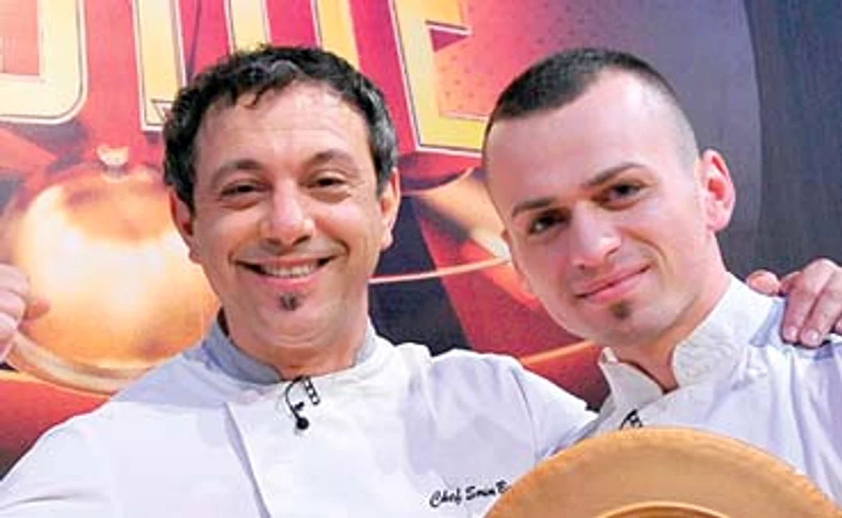 
    Cristian Şerb e un bucătar  desăvârşit, la cei  doar 22 de ani ai săi  