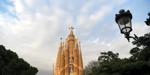 AFP  20260324 antoni gaudi sagrada familia barcelona  urbanandsport thesagra260322 nphQ3  v1  HighRes  TheSagradaFamiliaCro png