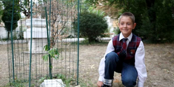 Timişoarea: PORTRET / Alex Raţiu, şeful minor cu patru secretare