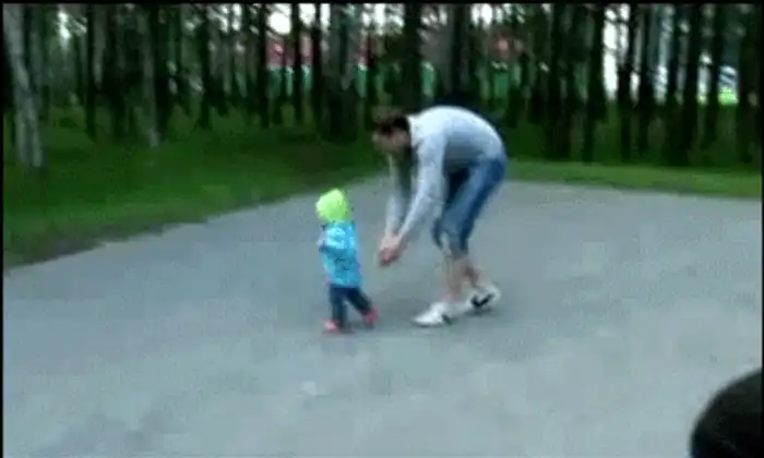 Tatăl-erou și-a prins imediat fiul