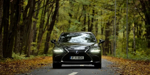Lexus ES300h