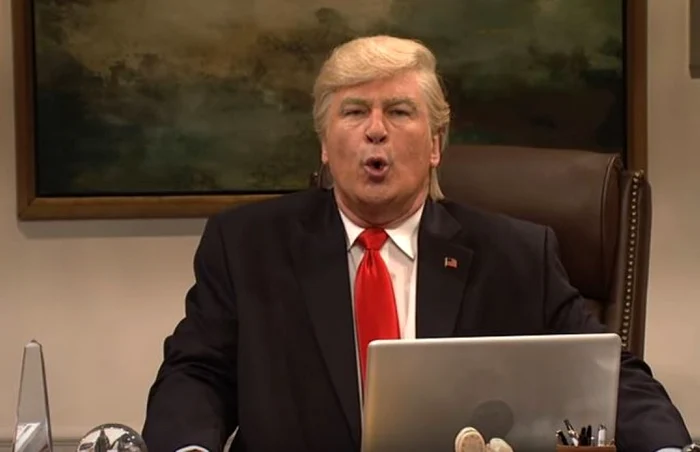 Alec Baldwin l-a interpretat pe Donald Trump