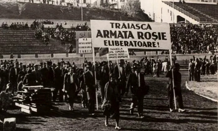 23 August 1944   Salvarea României sau  trădare naţională? jpeg