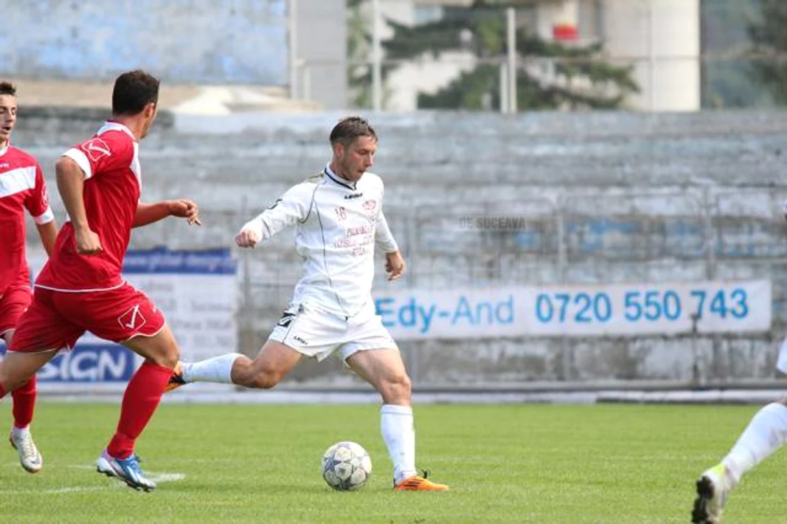 
    Fotbalistul Ionuţ Sava a fost la un pas de o tragedieFoto Monitorul de Suceava  