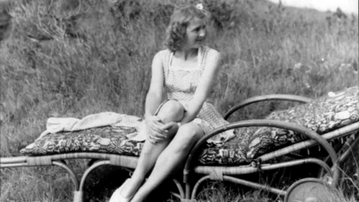 Fotografii inedite cu Eva Braun şi Hitler, date publicităţii jpeg