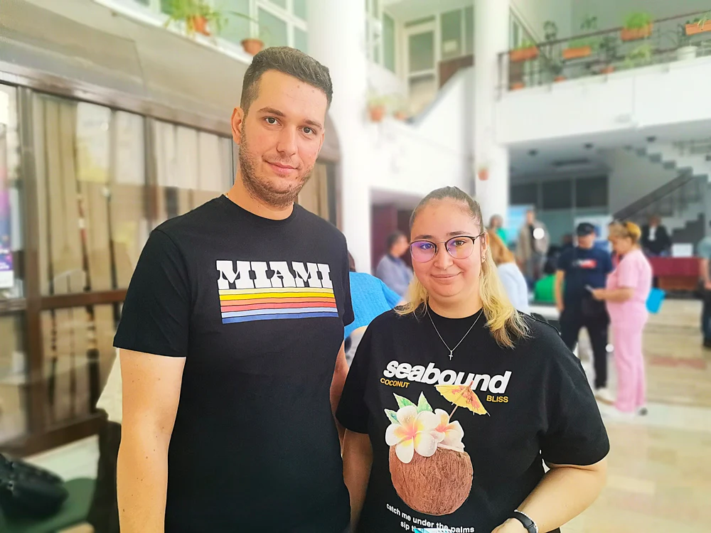 Nicolae și Mădălina își caută acum de lucru acasă FOTO: Alina Mitran
