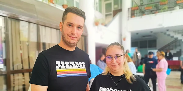 nicola si madalina, tineri reintorsi din olanda  foto alina mitran jpg