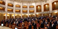 INSTANT PARLAMENT CITIRE MOTIUNE 00 INQUAM Photos Octav Ganea jpg